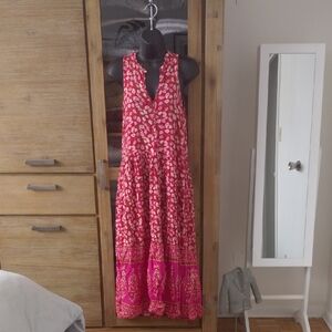 R Vivimos Maxi Dress